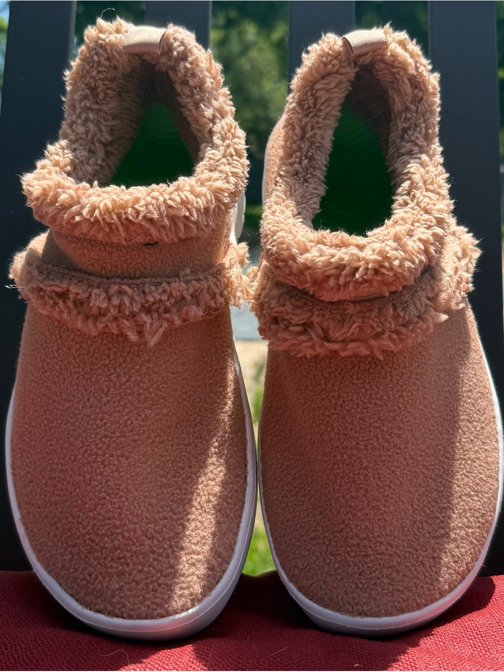 OOFOS Women's Comfort Slip On Fleece Shoes